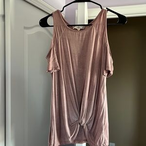 Women’s Mauve Med Top